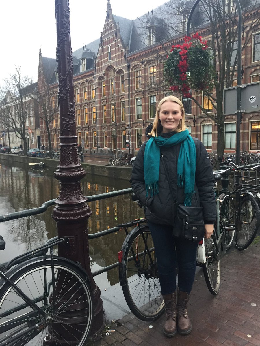 UMWNSCS's tweet image. Bethany is a senior majoring in psychology. She hopes to go to grad school for neuroscience to become a researcher. She interns with Brain Injury Services and is a computer lab aide in the psych department. She’s a member of Psi Chi, honor society and club for psychology majors.