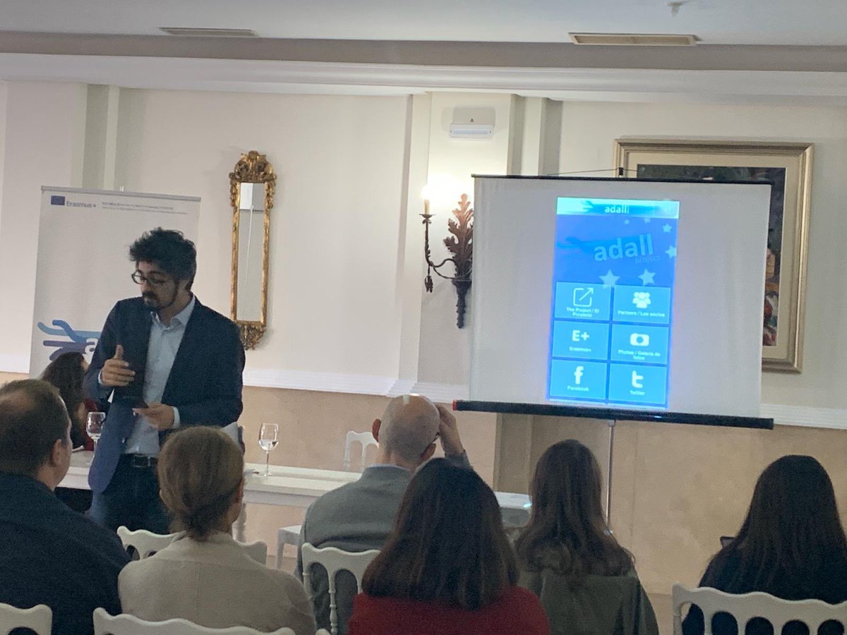 JoseUrPer's tweet photo. El pasado viernes tuve la suerte de presentar la app de @ADALLproject, tan bien diseñada por @InnovamentisEU
Diversidad•Idiomas•Europa
Un producto útil para profes de #EOI, q pronto mejorará aun +
Sin la excelente coordinación de Inma Rodríguez,nada hubiese sido posible.Gracias https://t.co/q1PSWRRvxS