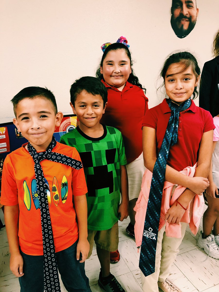 LFHSDECA_'s tweet photo. We enjoyed going to Palmer Laasko Elementary School &amp; teaching them about DECA! @txdeca1 @TexasDECA https://t.co/gjQQ7gcDva