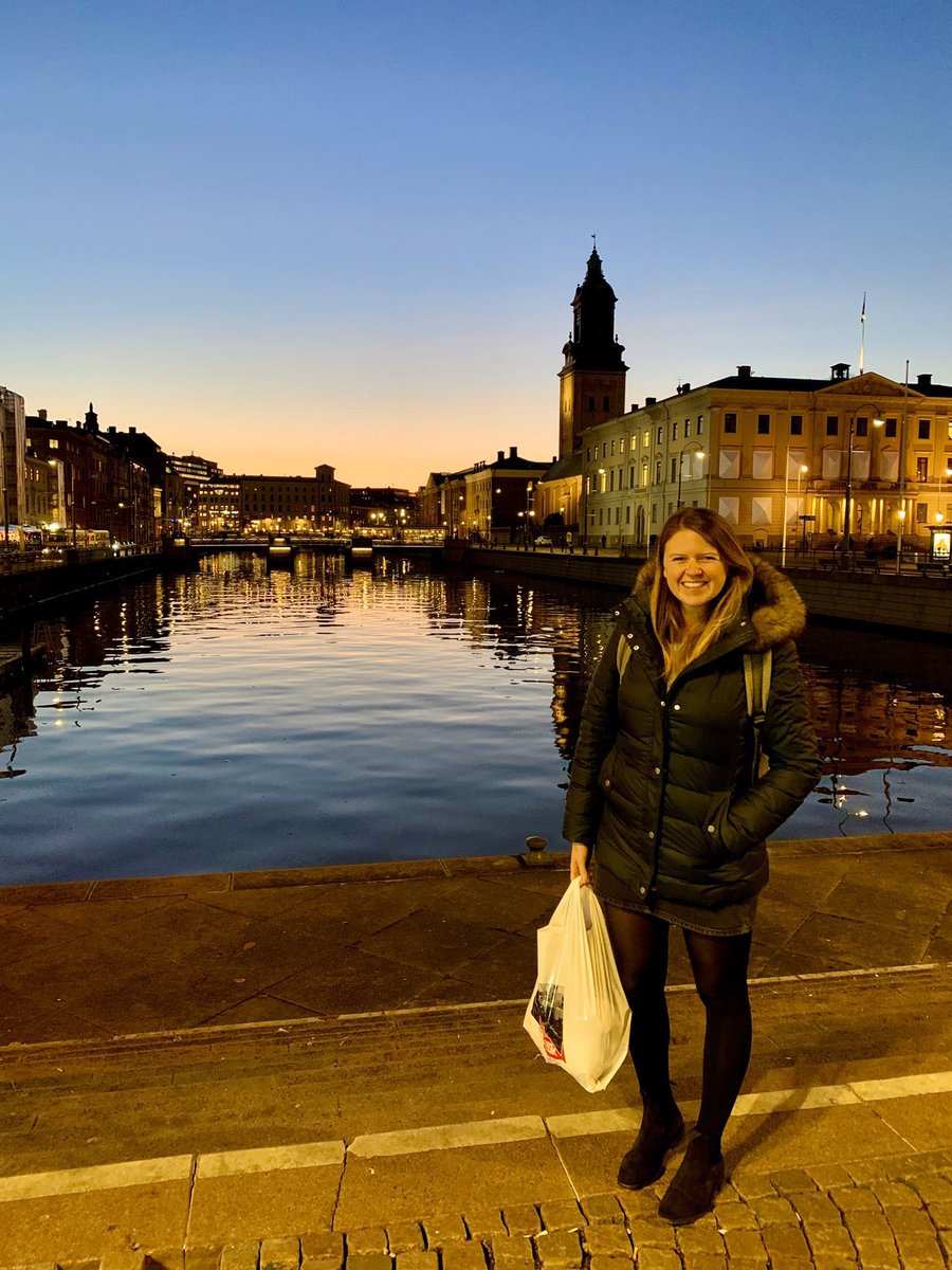 For all those not yet considering an FY3:
Here is a photo of me in Sweden, on a normal working weekday, doing a research fellowship long-distance from my laptop, holding a bag of fresh seafood for dinner. 
Linear training is cool, but breadth and perspective are important too 🙌🏻