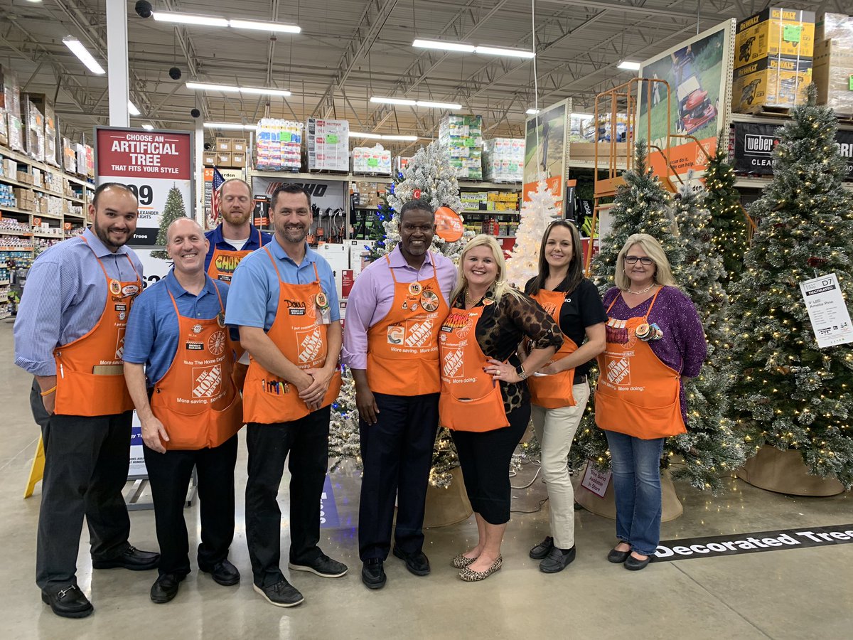 We had an amazing walk today with the RVP <a href="/CharlesA_Wilson/">Charles Wilson</a> . Thank you for your knowledge and inspiration . <a href="/AlgerChadd/">chadd alger</a> @DougLangeHD <a href="/RayBoyett6935/">Ray Boyett</a> <a href="/6935Depot/">6935 Middleburg Home Depot</a> <a href="/SarahFarrellTHD/">Sarah Farrell</a> <a href="/jjetson67/">Judy G!!!</a>