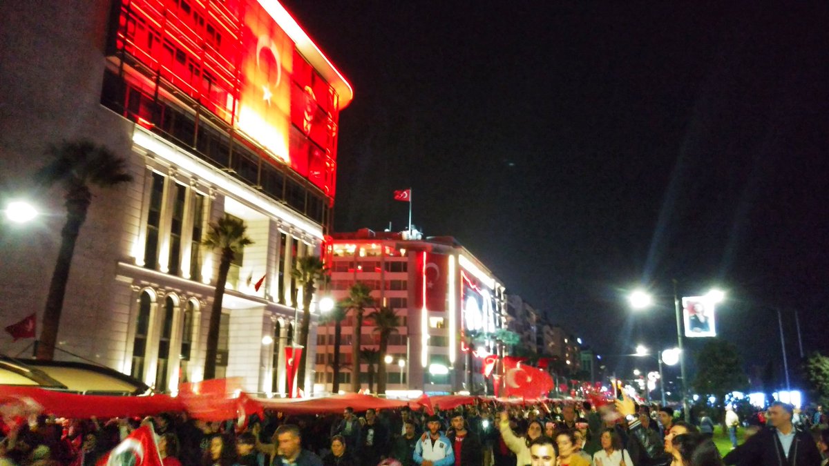 #ÇokSeviyorumSeni #izmir bir başka güzelsin bu akşam...