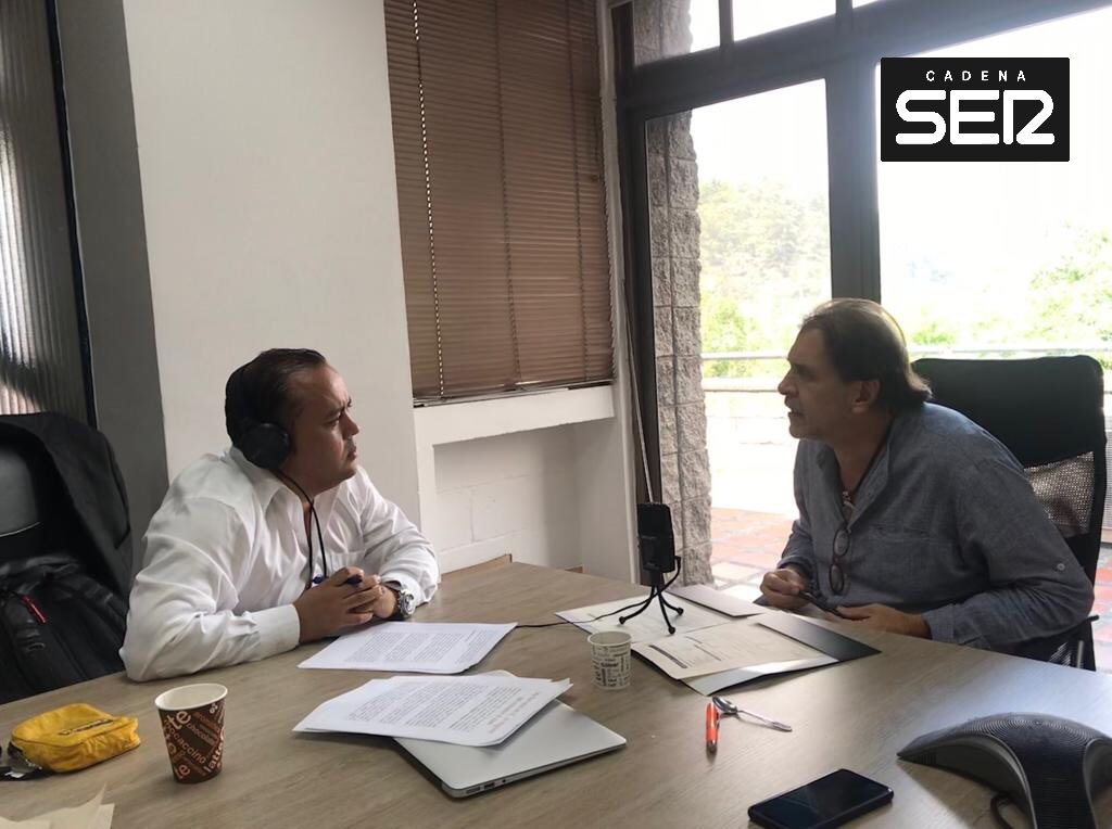 davidzapatacar's tweet photo. Este sábado para @La_SER en #hora25global en #España 🇪🇸 y domingo para oyentes de la Florida en #EEUU🇺🇸 hablaremos con @IvanObando director de la película 🎥 #colombiana 🇨🇴 @mellevarasenti . “Porque en #Colombia 🇨🇴 tenemos mejores historias para contar”. @producosmo https://t.co/wMzcQF71g6