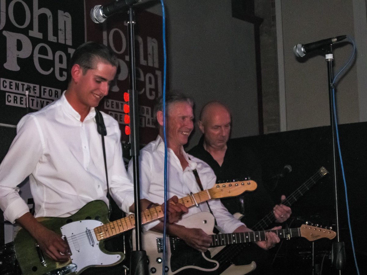 RochelleK1994's tweet photo. Stephen Foster's Secret Gig 2019 (24/10/2019) 7

#photography #photographer #britishphotographer #suffolkphotographer #photographyisart #gigphotography #thequoexperience #statusquo #band #tributeband #johnpeelcentre #johnpeel #stowmarket #suffolk @QuoExperience @JohnPeelCentre https://t.co/GpaSYLE2EK