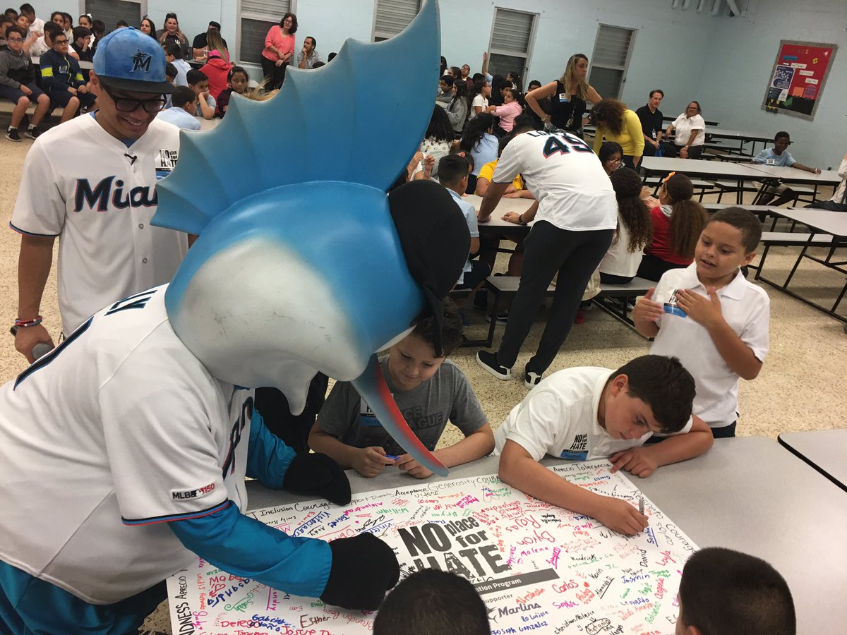KentheLion2's tweet photo. Thank you @Marlins @BillyTheMarlin @MiamiPD for coming out to @KPELions and educating your students about the importance of bullying. #noplaceforhate @pablojoselopez @SsusySusy @MDCPSCommunity @MiamiSup @MDCPSTitleI @OfficeofESE @MDCPS_MHS https://t.co/5PULQ2jZyd