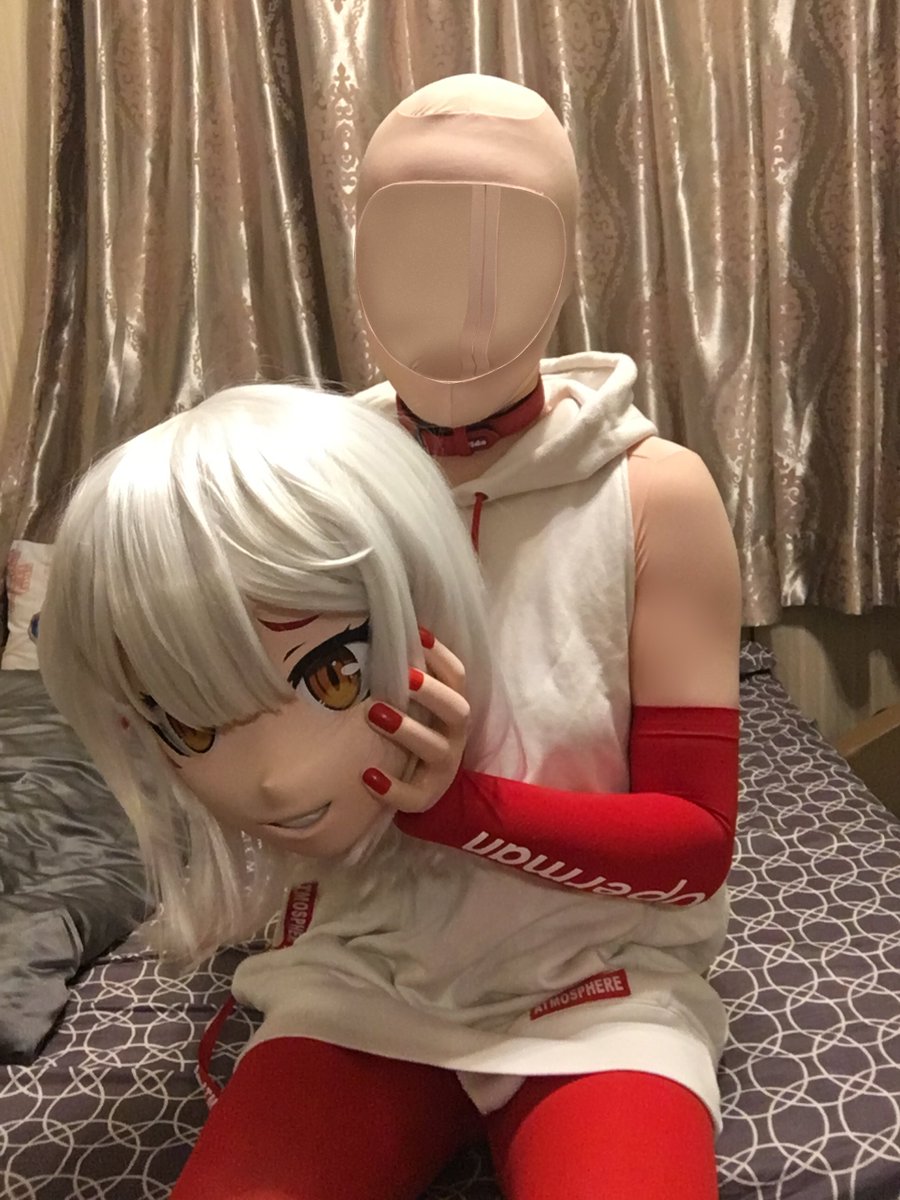 trevor25527766's tweet image. 总是被问是男是女，说了多少次了！里面没有人！！非要我脱了给你们看吗？NOBODY INSIDE!!
PS:Happy Halloween！！🎃🎃🎃