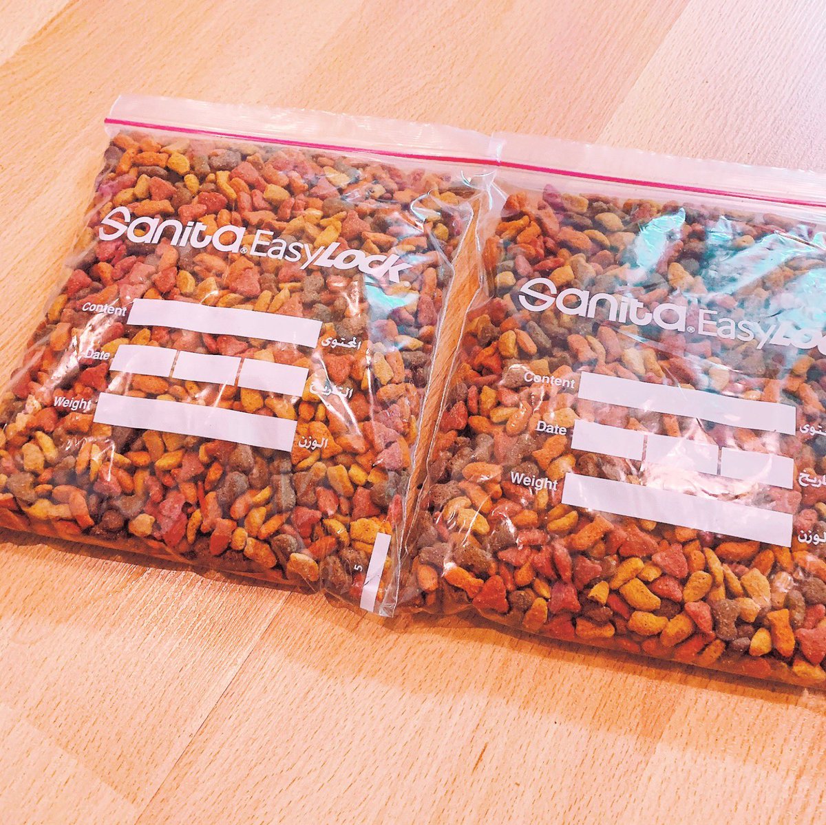 جهزت اكل للبساس 🐈🐾
وبحطه معي دايمًا في الشنطة عشان اذا شفت بسه في الجامعة او في الشارع اعطيها ✅.
اذا تقدروا تسووا زي كذا سوو، لكم اجر عظيم عند الله سبحانه ❤️