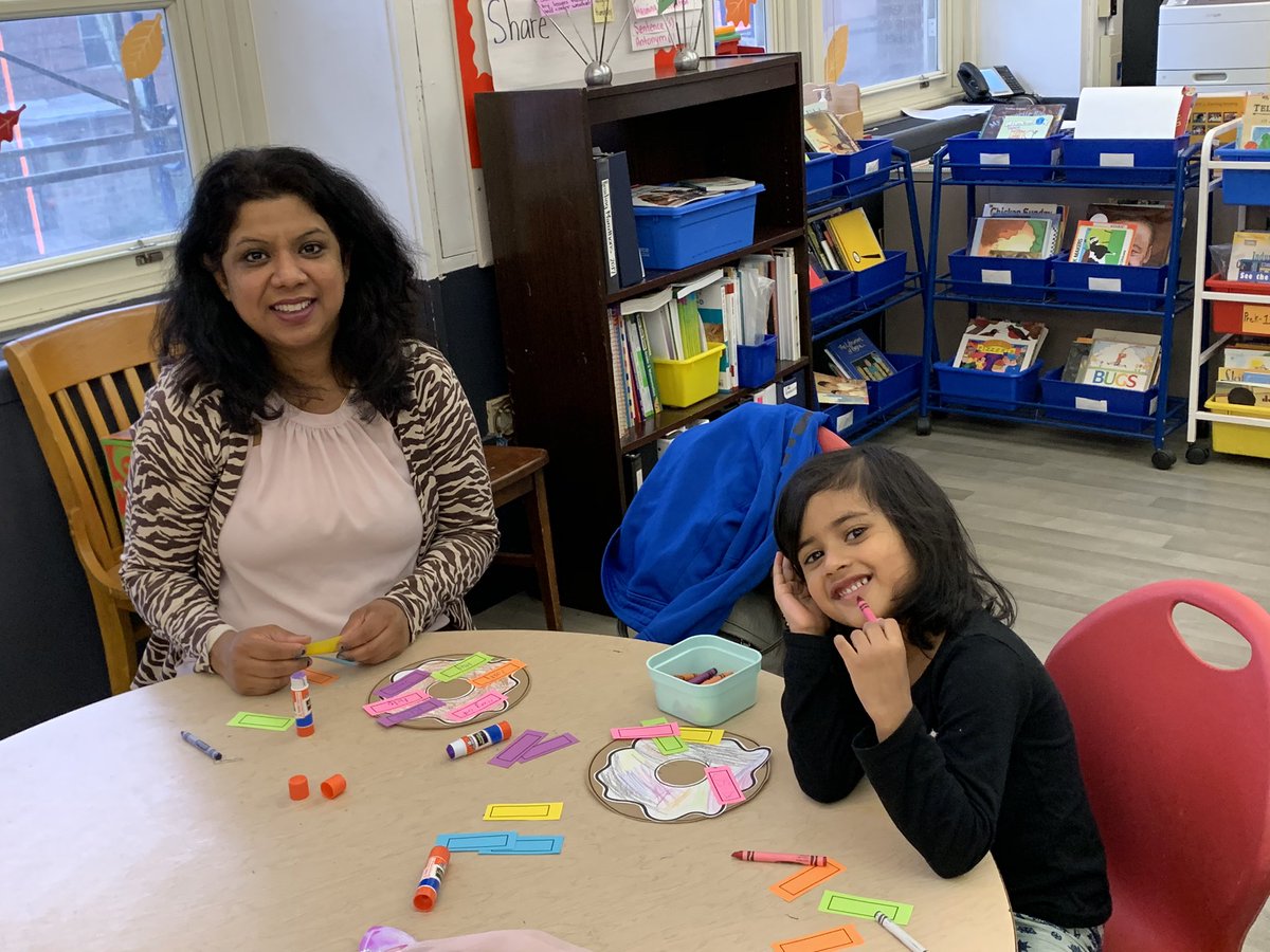 MsImmello112Q's tweet photo. Sprinkled kindness@our Kindness Committee craftivity @Ps112Q We read The Jelly Donut Difference @MariaDismondy, made a donut showing ways to be kind & a sweet treat. Thanks, @MsSpencer112Q for the donuts! @eoanidis @Calborivera @MsHandras @yocasta_polanco #KindnessMatters https://t.co/IjruwyaCM6