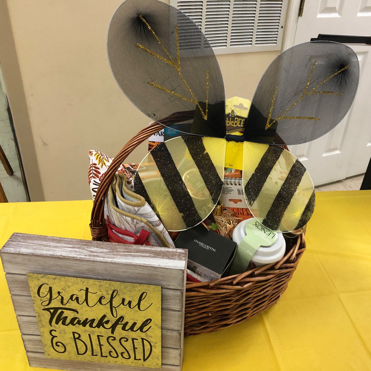 md_cent's tweet photo. Just a few images from our Annual Celebration this fall. More photos to come. A time worth celebration! We have some lovely, caring women who like doing the work, and are grateful and thankful to 'Bee' Blessed. #UMWomen https://t.co/rzijsIdP5D