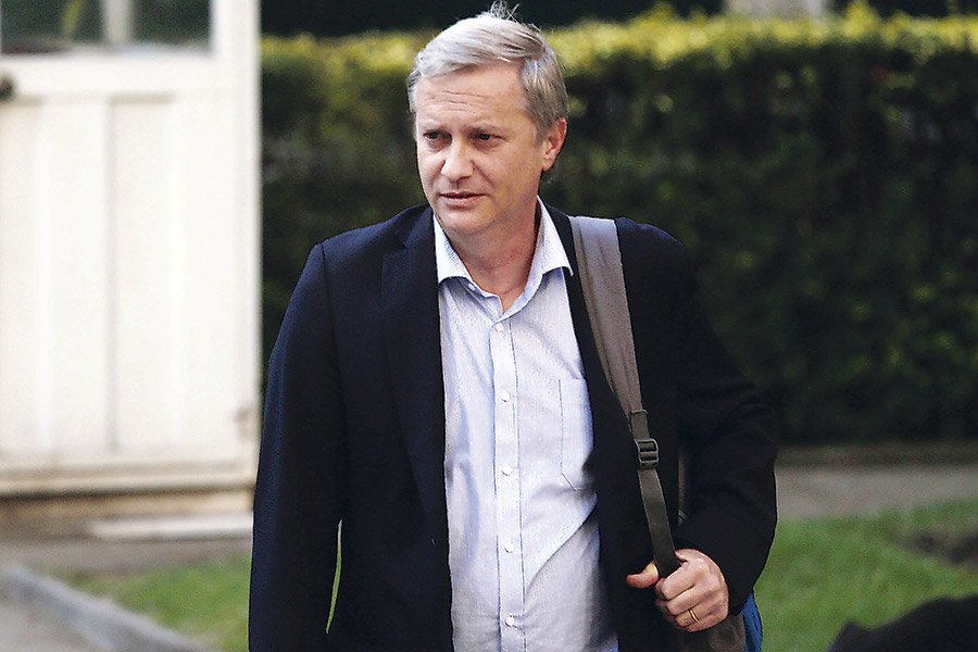 latercera's tweet image. José Antonio Kast le responde a Charles Aránguiz: &quot;Seguramente les cree más a sus amigos narcotraficantes&quot; bit.ly/2ProR0W