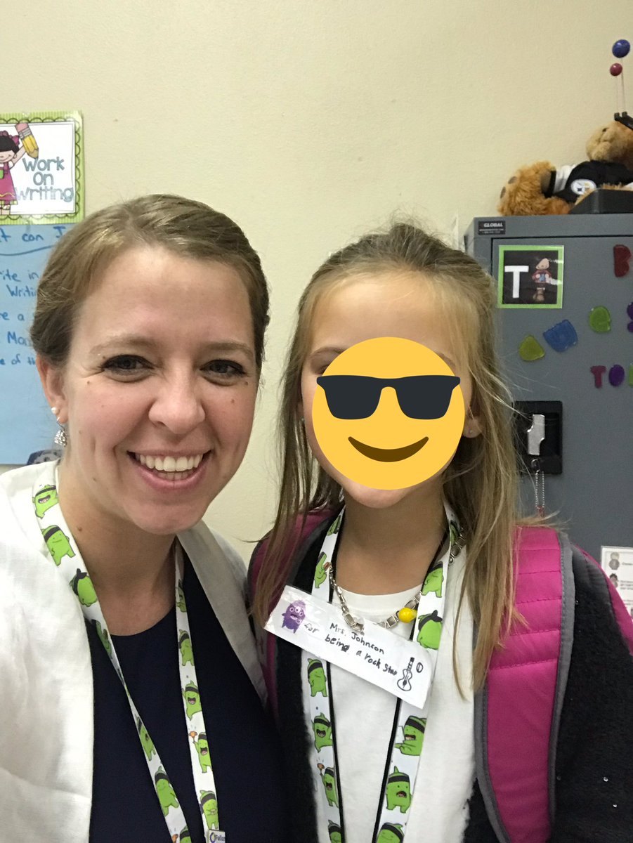 malleyjohnson's tweet photo. Today was dress like a rock star or be red carpet ready for red ribbon week. This sweet munchkin dressed up like ME! 😭😍 #myheartisfull #ilovemyjob #RedRibbonWeek2019 #2ndgradersrock #ClassDojo https://t.co/kOnDMogKYJ