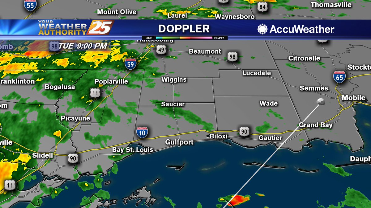 RyanMahanWx's tweet photo. Showers are still pretty spotty, but are becoming more frequent. Find out how long this rainy weather lasts after Game 6 of the #WorldSeries on FOX @WXXV25. #WeatherAuthority #YourLocalChoice https://t.co/moSbSiXvtO