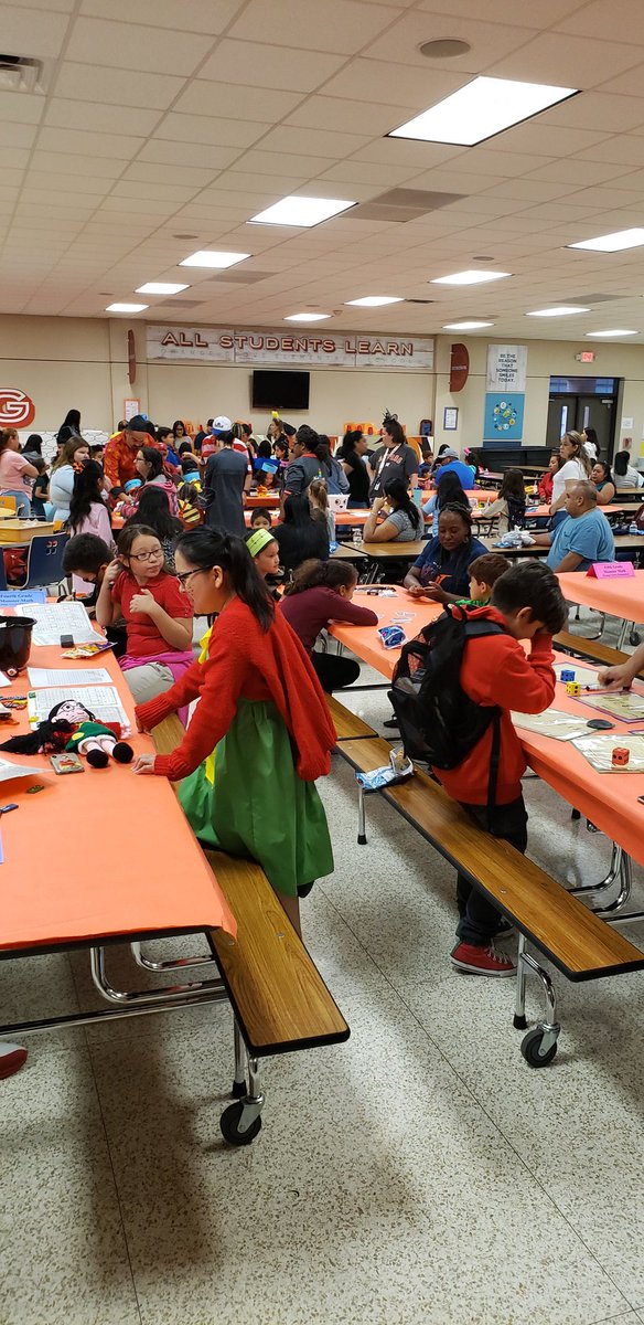 ALewis_AMS's tweet photo. Monster Math Family Night was a blast. The @OrangeGroveAISD Math teachers have lots of engaging activities for our SWAG's. Shout out to @IreneCann3 for organizing  this awesome event. @BethelCovington @affb_fernanda https://t.co/ksQs7OUX4r