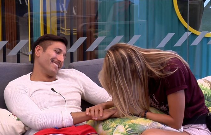 locrack's tweet photo. #GHVIPLimite7 #GHVIP30O 
#GHVIP29O 
DEFINICIÓN DE BUSCAVIDAS https://t.co/baSTOc7Nzb