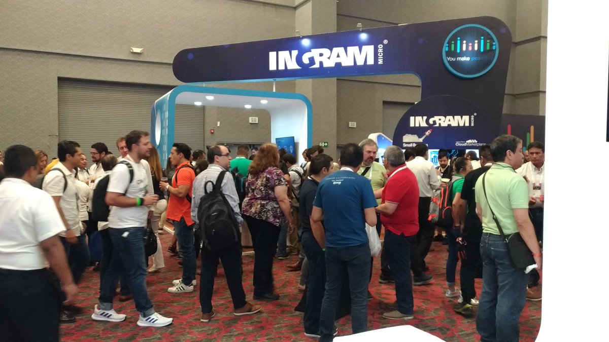 anaarenas1's tweet image. El #WorldOfSolutions de  #CiscoLiveLA reúne a más de 80 socios tecnológicos y proveedores de tecnología; y cuenta con demos enfocadas en salud, educación, servicios financieros y ciudades inteligentes 

@IngramMicroMx e @ikusilatam son algunos de los presentes 

@Cisco_LA