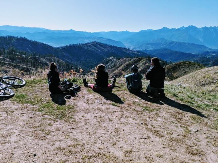 MsfitsMtb's tweet photo. Thank you all for joining us for the 2019 Shred Sister Summit! We had a kick ass time and hope you did too! The Brigade is taking over 2020! Join us! #ridelikeamsfit #msfitmtb #msfitbike #mtb #womenwhoshred https://t.co/VkkR5iS8VS