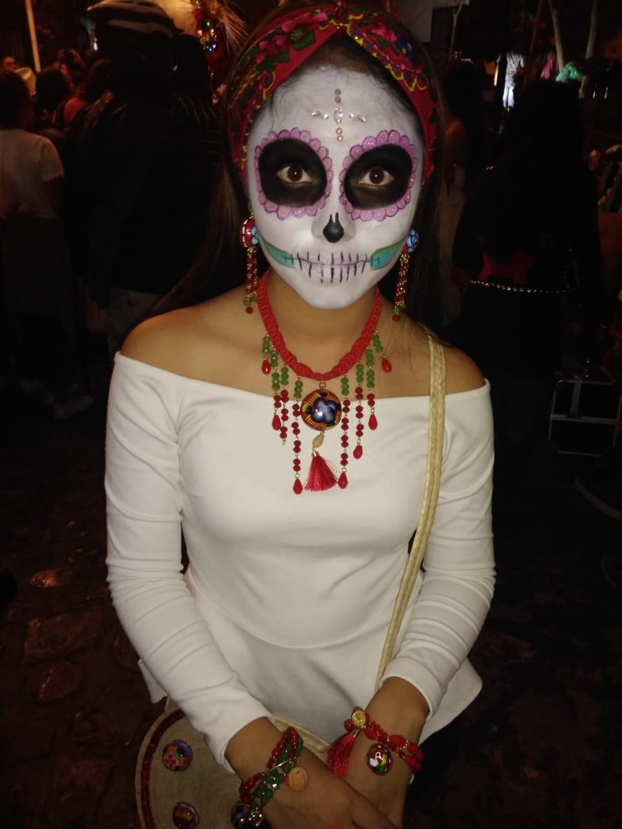 Karla_MCJR2's tweet photo. Hola, hola #diademuertos2019 #Oaxaca #OaxacaLoTieneTodo https://t.co/jViZOWEJhS