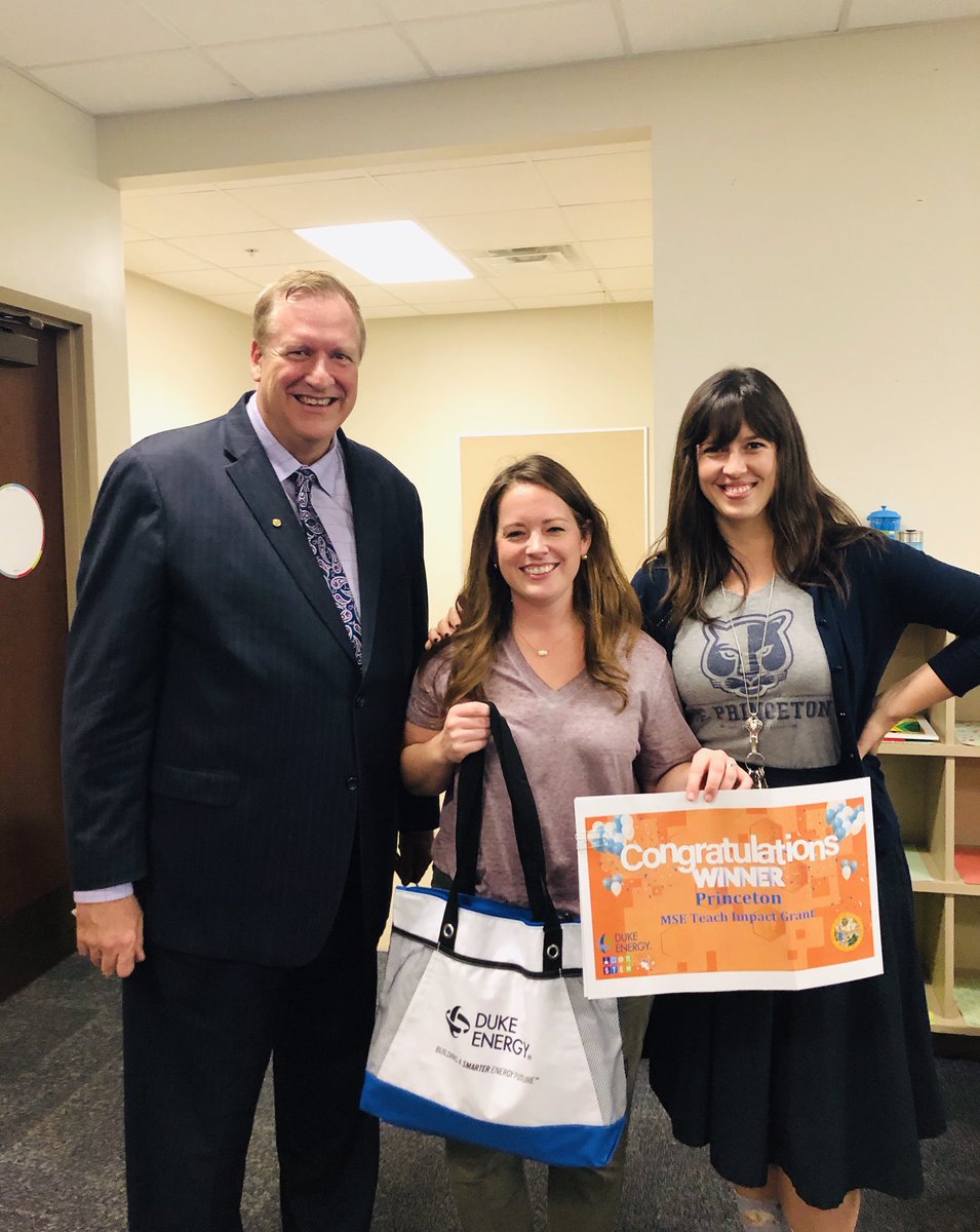 HelenOpeka's tweet photo. Thank you @DukeEnergy for supporting education and funding a $1500 STEM Impact Grant to purchase @VEXRobotics kits for the STEAM Lab!  The possibilities are endless for our students @Princeton_OCPS ! 🧬👩🏻‍🔬⚙️ @Fdn4OCPS @OCPSnews https://t.co/vV9V1pcCjX
