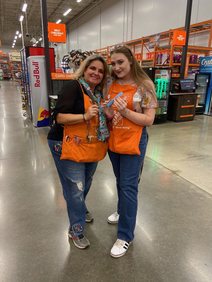 Having some fun with Cashier Appreciation Month with Dress Like A Manager Day.  Seth rockin the beard and Maddie as Mama Franke!!!!  Great times in Harrison 🧡 @StegnerBrett <a href="/LeslieR53821195/">Leslie Black</a> <a href="/Paul_Haitsch/">Paul Haitsch</a>  <a href="/ConorMcGeehan46/">Conor McGeehan</a> <a href="/abby_bussell/">Abs</a>