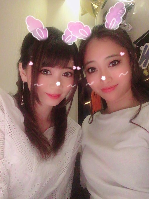 今日は、すてきなおねぇさまと、ごはんたべてきたんだぉー！＾＾ 久々に会えて、うれしかったー！ 誰だか、書かなくても、みんな、わかるよね！？　＾＾ https://t.co/GTeiEIgLYF