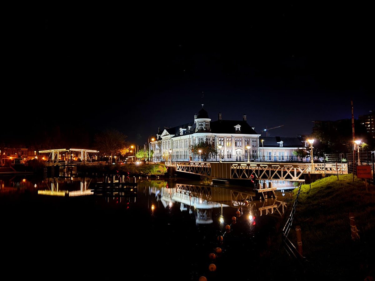 #Utrecht #Muntgebouw #Light #PictureOfTheDay <a href="/GemeenteUtrecht/">Gemeente Utrecht</a> 

Foto bij ÖFA