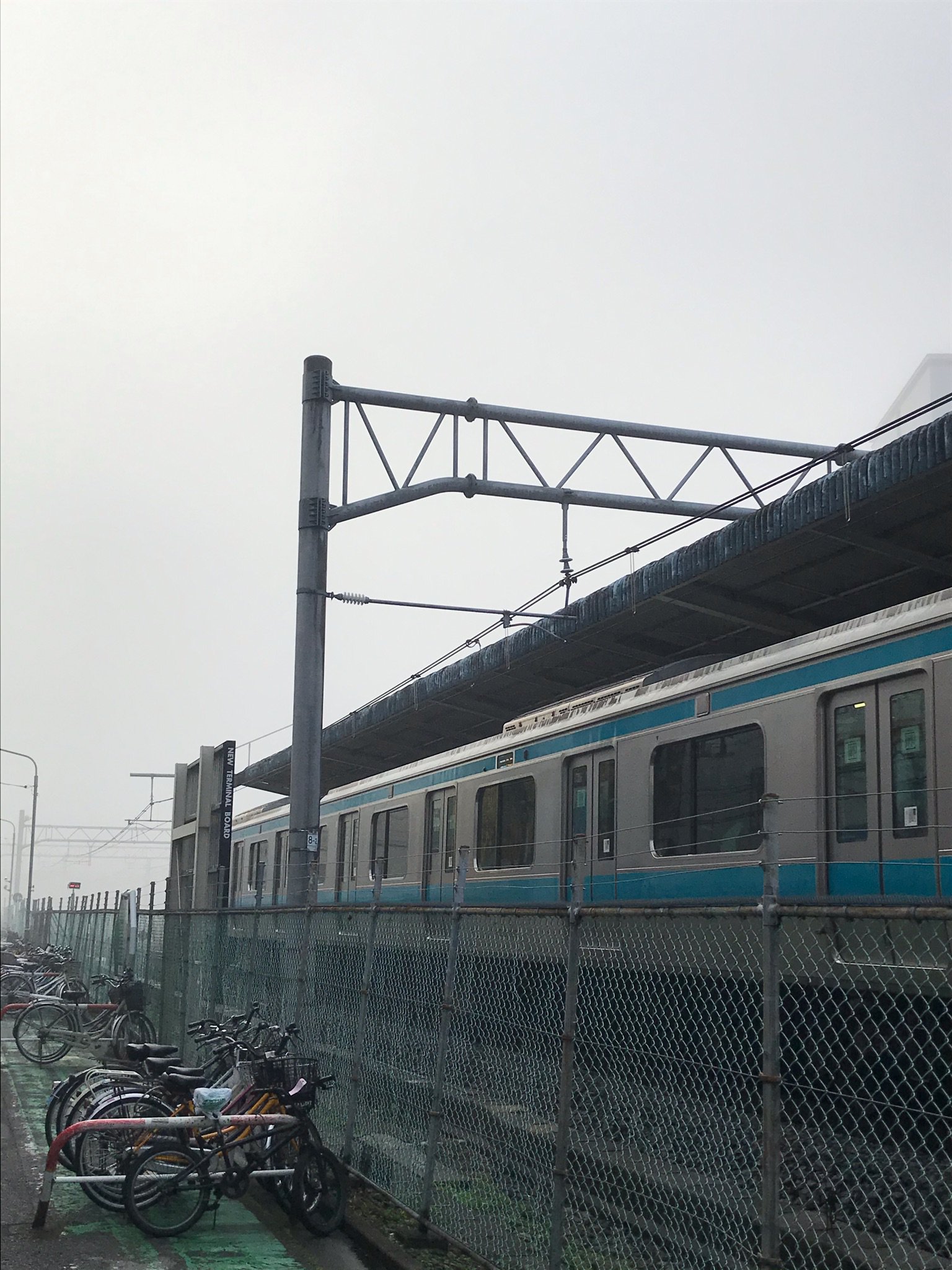 画像 蕨駅 霧でなんも見えねえ 日暮里で人身事故で電車動いてねえ T Co Gyzccztoa9 まとめダネ