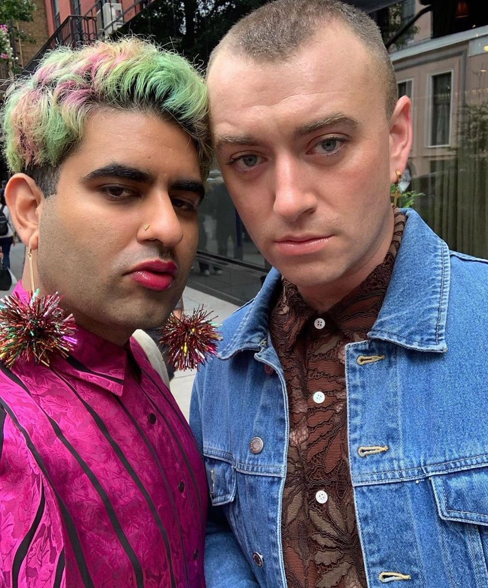 BenWlv's tweet photo. In the future, historians will have to explain to confused schoolkids that these men were famous for publically saying they weren't male, and that almost everyone else was too scared to point out they were, in fact, just bellends https://t.co/NDSCb1uDXl