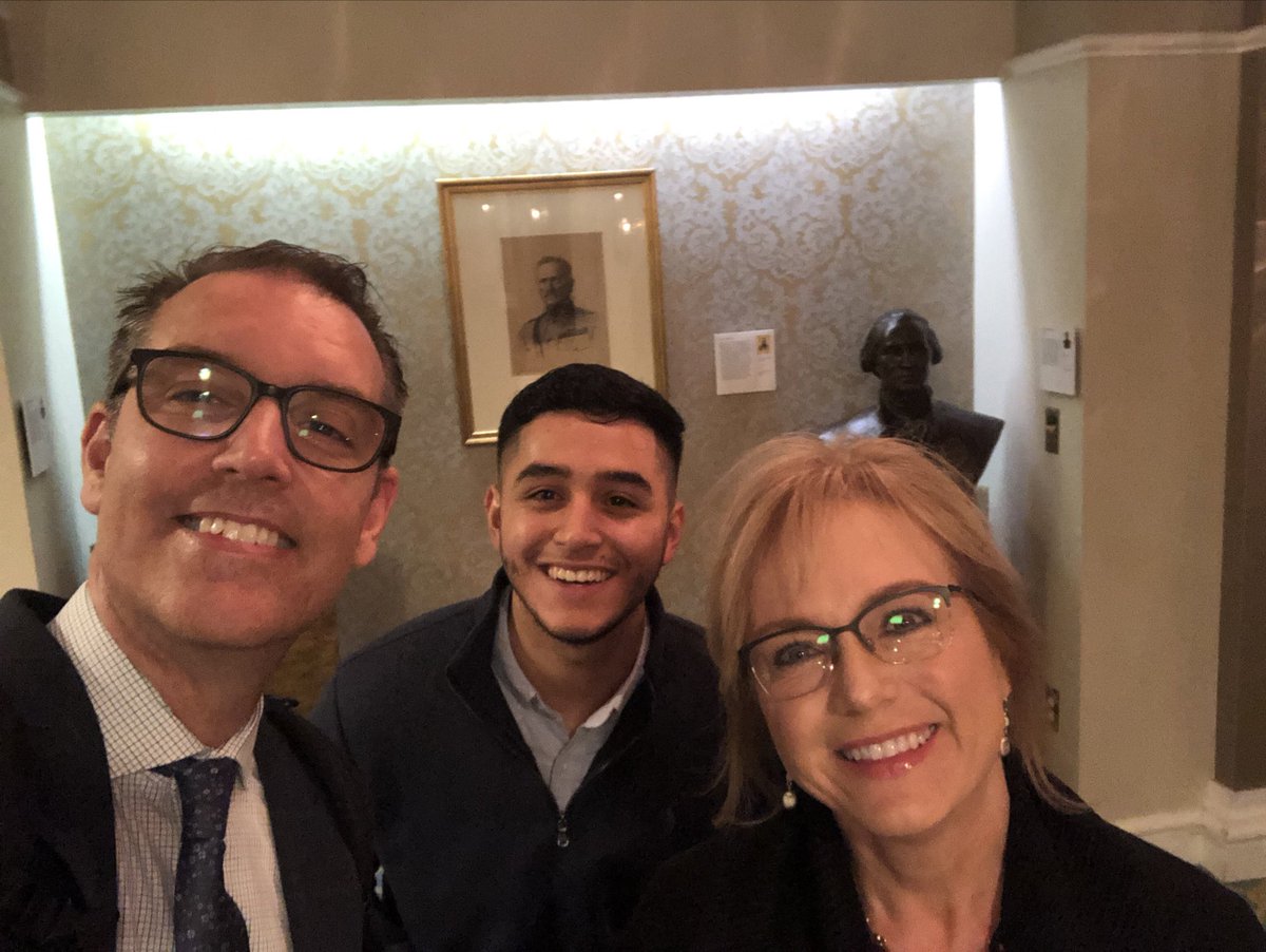 ericjban's tweet image. Army Navy Club dinner in DC with amazing Promise student ⁦@EastfieldDCCCD⁩ ⁦@SMU⁩ scholar Julio Ruiz from Bryan Adams HS (18) ⁦@DallasISDMedia⁩ ⁦@Commit2Dallas⁩ ⁦@DallasCoPromise⁩ ⁦@dcccd⁩ ⁦@DCCCDFdn⁩ ⁦@BryanAdamsHS⁩