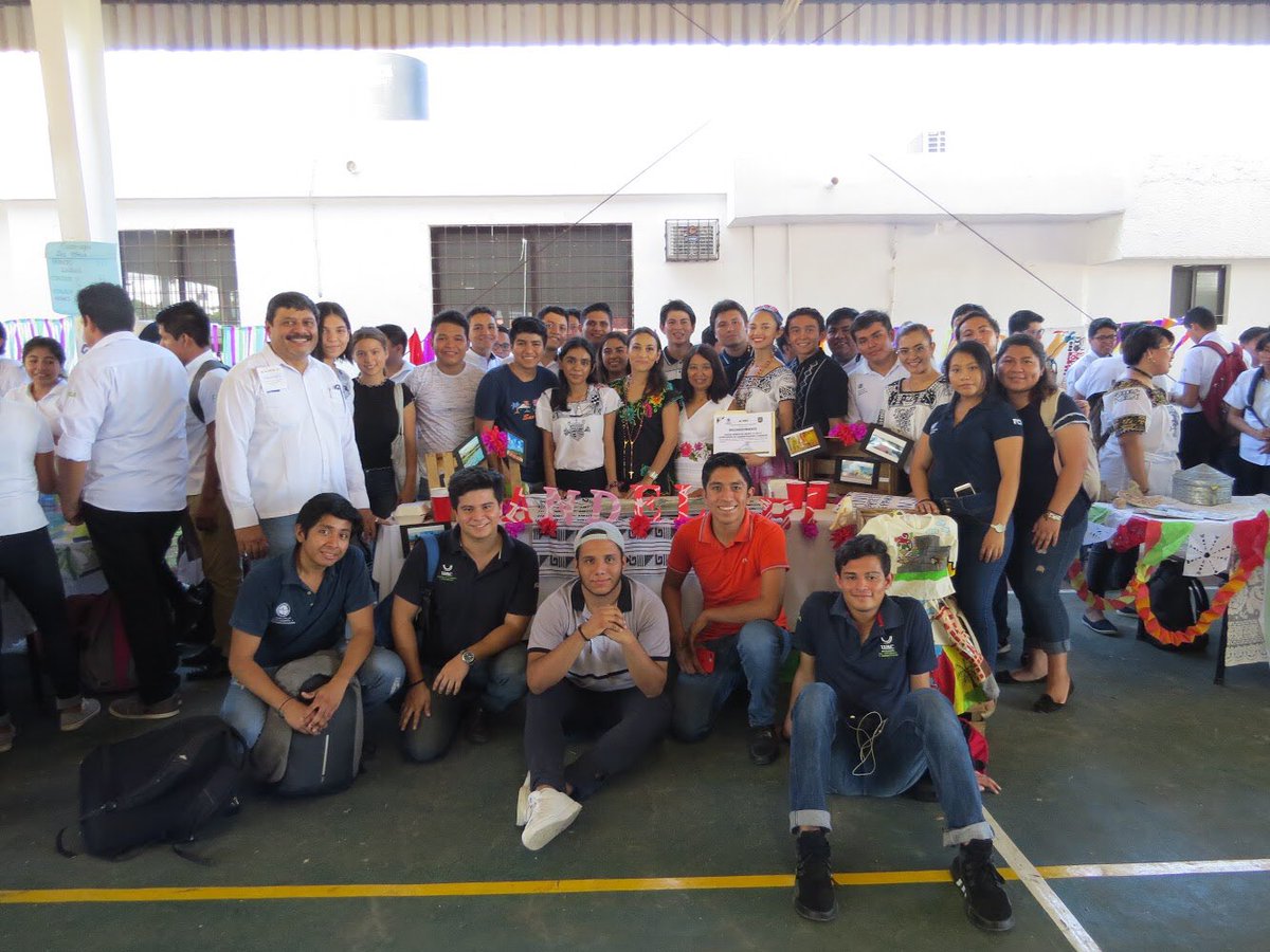 uacamfca's tweet photo. Estudiantes de las Licenciaturas en Contaduría y Administración y Finanzas realizan la “VIII muestra Gastronómica” @UACamTransforma #OrgulloFCA https://t.co/S8JvUxfOGp