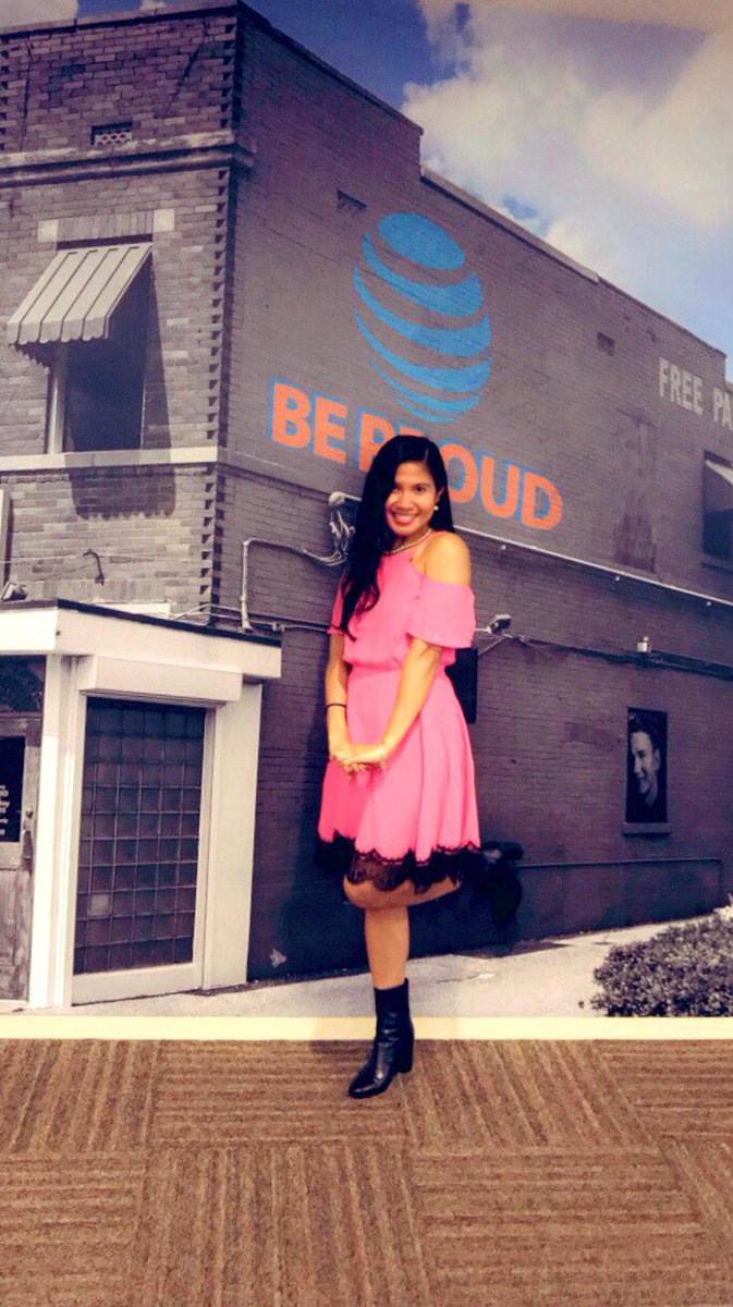 Think Pink Tuesday <a href="/Memphis_CC/">Mighty Memphis</a> #BreastCancerAwareness #LifeAtATT #TuggleNation