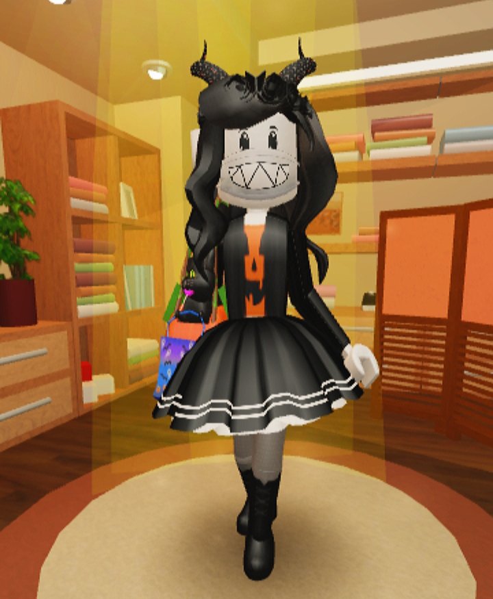 Hóa thân trở thành Inkabelle/Bendy-Chan cosplay khi chơi Roblox. Giờ đây, bạn có thể trang bị cho nhân vật của mình những trang phục tuyệt đẹp để tỏa sáng trên đấu trường. Hãy xem ngay bức ảnh liên kết để đắm chìm trong thế giới game đầy thú vị này.