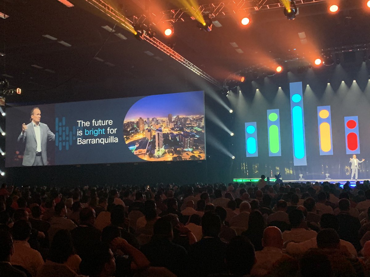 jruizbot's tweet photo. #CiscoLiveLA amazing!! https://t.co/tY2b1c44TP
