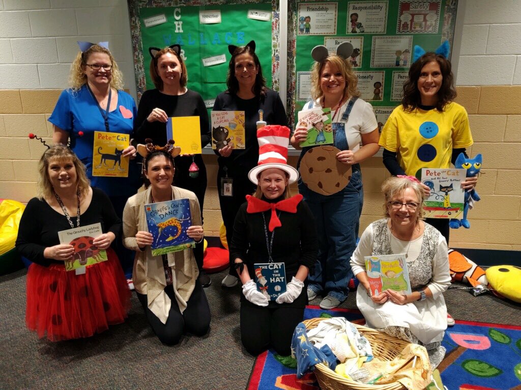 MrsGilsonsClass's tweet photo. Storybook Character Day!! https://t.co/MX7oetBNON