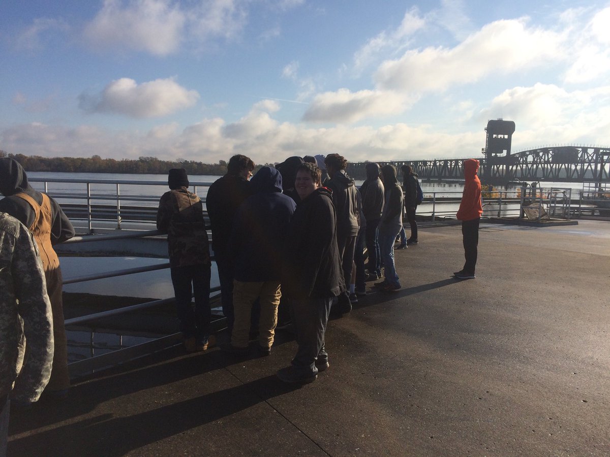 BenCarterIA's tweet photo. From flush to faucet a fantastic field trip today for the freshman Earth science class. Thanks to Burlington Waterworks and Waste Water Faculty for doing a great job explaining everything!  A truly wonderful crew!!! #mepoclassroom https://t.co/eSDtfM9chS