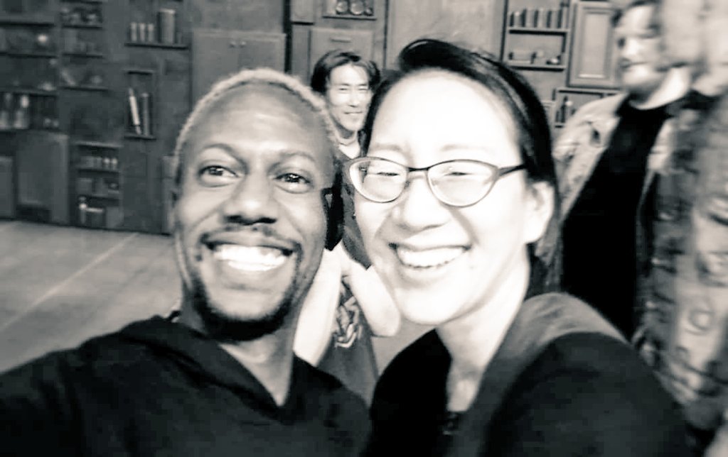 irungum's tweet photo. Look who pulled up! The #Playwright ✒ #JuliaCho 👸🏻
#SurpriseVisit 🤩
#SundayNight 🤗
#Blessed 😇
#TwoJuliaChoPlays 🙏🏾🙏🏾
#AubergineSCR 2️⃣
#TheLanguageArchive 1️⃣
#SuperWoman 🥇 @SouthCoastRep 🏝 #SouthCoastRep 🎭 https://t.co/XzdGZTLrVa