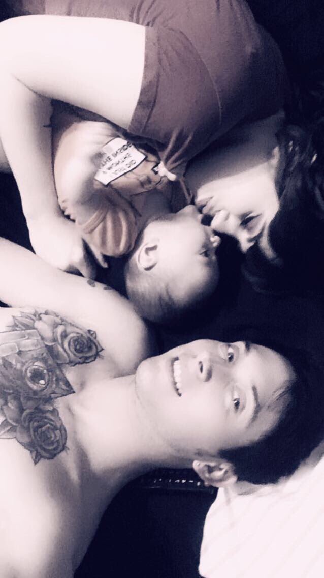 DassMeKayla's tweet photo. @18xsaima This is the agressive baby kisses my son gave around 5 months old 😭 now he will only blow a kiss to me lol https://t.co/KPHoP0W8hV