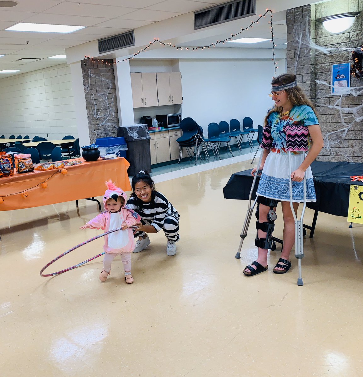 UrsulineLions's tweet photo. It’s a great start to our annual Halloween Carnival!! Thanks to all the the dinosaurs, princesses, astronauts, race cars, baseball players and Future Lions who came out to trick or treat with us! #UACommunity 💚💛🦁 https://t.co/wOSIYeeM3m
