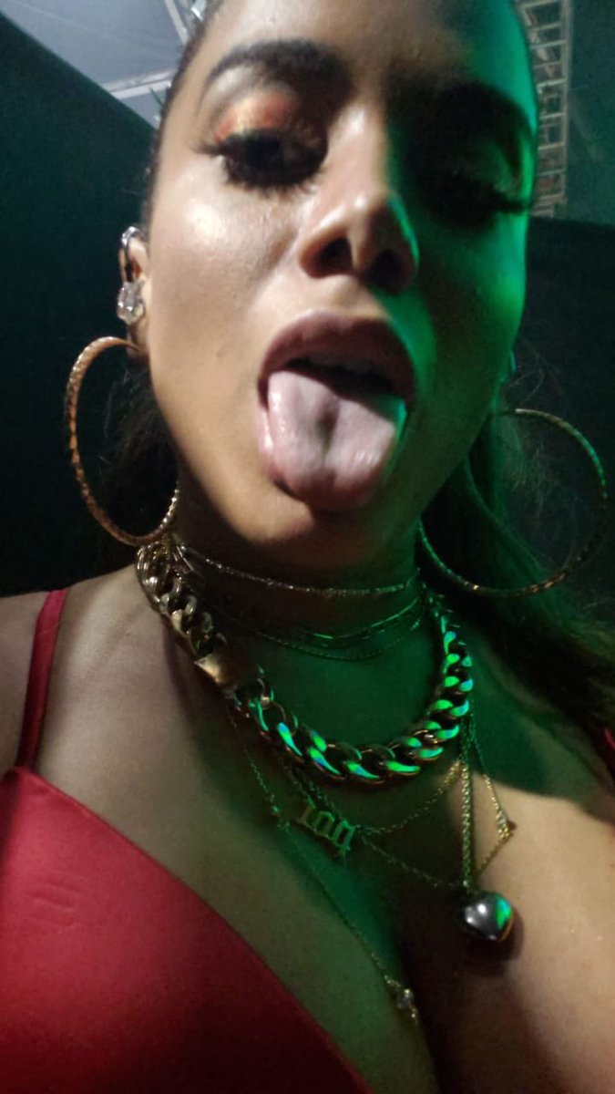 QGdaAnitta's tweet photo. SETE MIL tweets aqui #ClipeTVZTerremoto
Quando perguntamos algo pra chefinha e ela responde assim kkkkk https://t.co/9NuWWlebxD