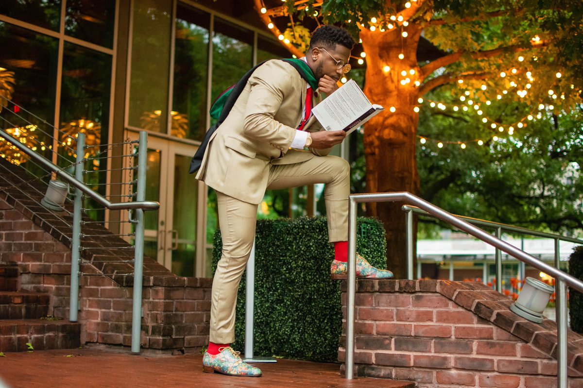 medflixszn's tweet photo. Graduation Season I here!!
All December Grads BOOK w/ me ASAP!
Text 281.608.4983 for more info.!
#MedronVision #GradSzn https://t.co/TqTF6EzeWZ