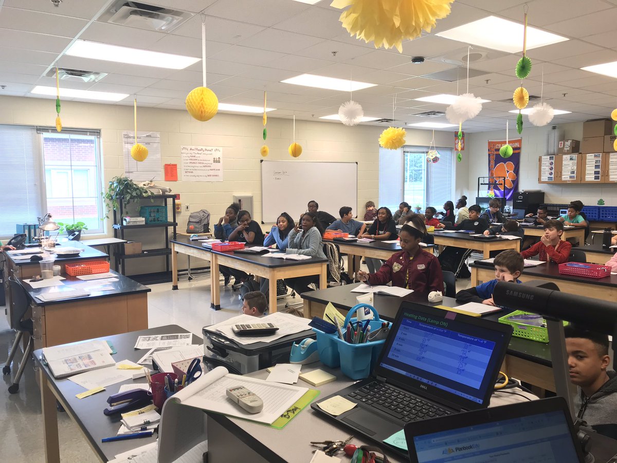 km29626's tweet photo. Team Teaching - Soil/Water Lab
#ramsinspire #teamteaching  #robertandersonmiddle https://t.co/dewbojCdPe