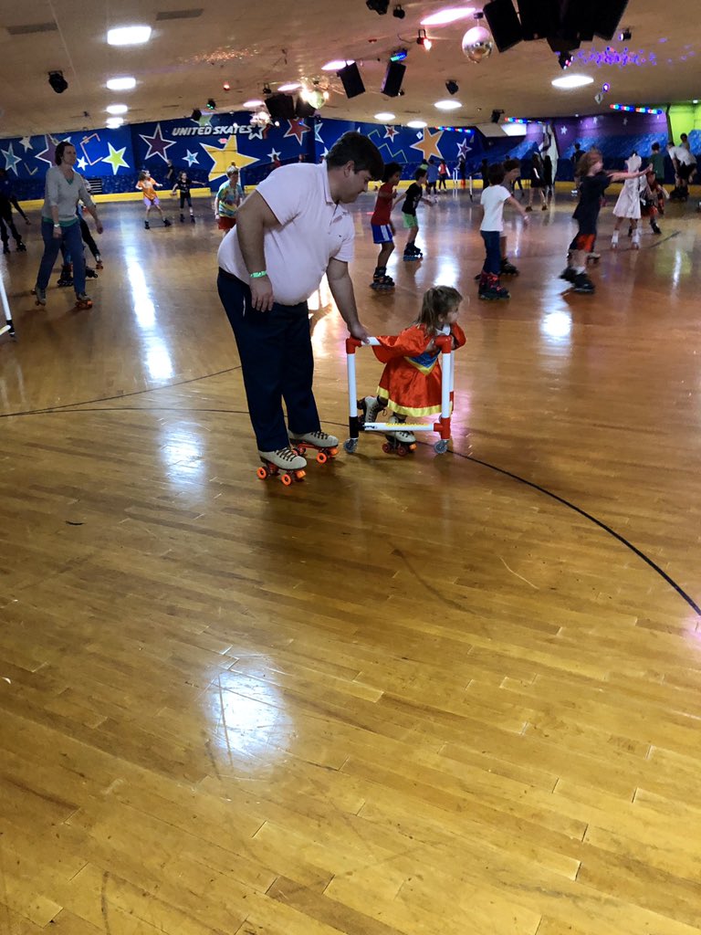 hunter_pta's tweet photo. This IS Skate Night!!....This IS Hunter!!!! #hunterpta #skatenight https://t.co/pizmwpYvDJ