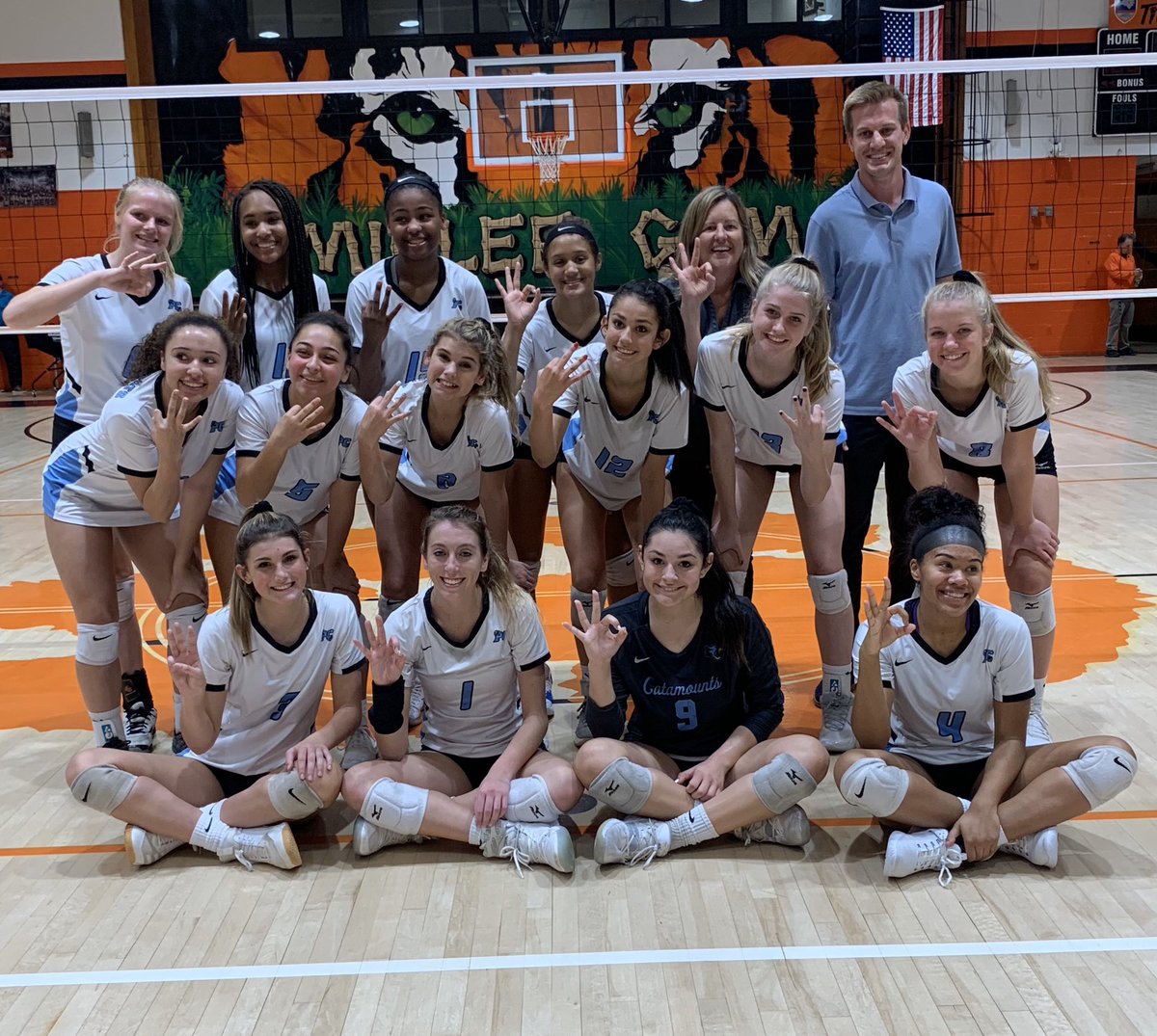 #NCHSAAVB 🏐UPSET ALERT:  Catamounts take down South View in 3:  25-10, 25-15, 25-19.  We travel to Wilmington on Thursday to play Hoggard in Round 3! #SWEET16 @HSOTScores @_Panther_Creek_