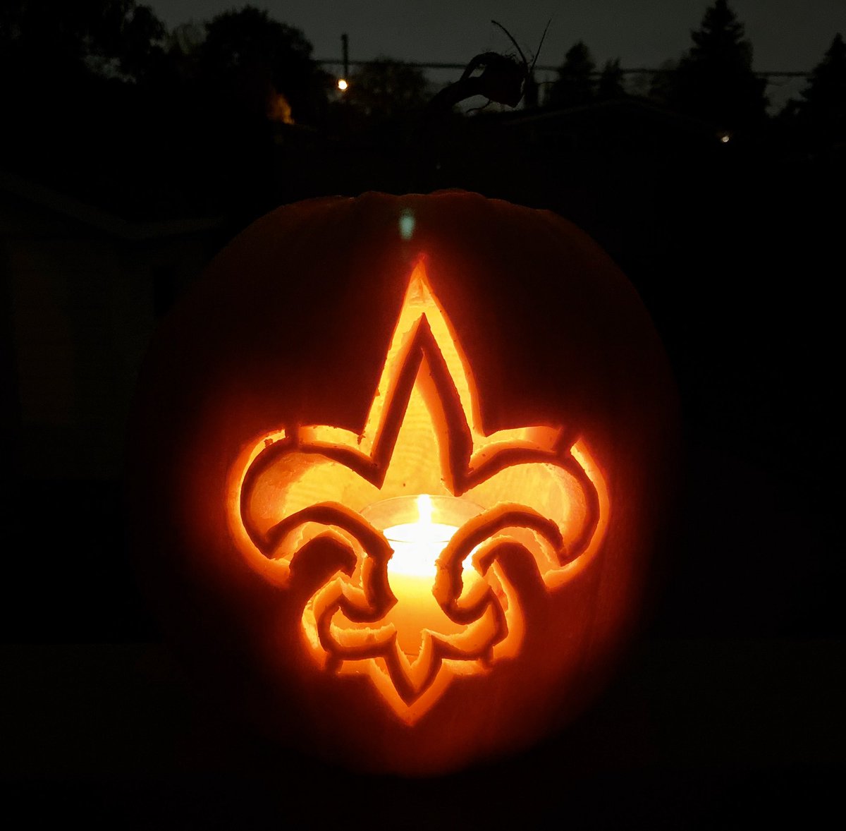 brianjeronimo's tweet image. Pumpkin carving for 2019. Happy Halloween 🎃@Saints @NFLCanada #NFL100Challenge #week9challenge