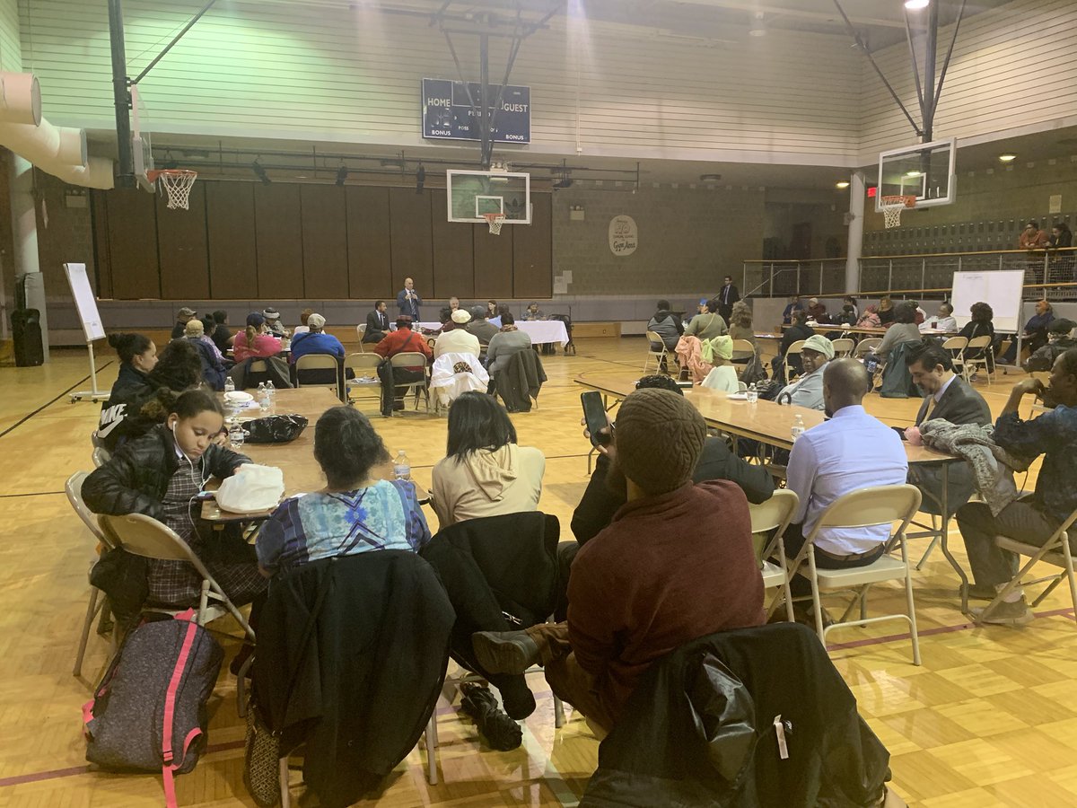 Tonight I cosponsored an event on <a href="/NYCHA/">NYCHA</a> issues alongside my colleagues in the NYS Assembly Manhattan Delegation. Tonight kicks off the first step toward ensuring all 400,000 <a href="/NYCHA_Tenants/">NYCHA Tenants</a> have their voices heard &amp; repairs made. Everyone deserves affordable, clean, safe housing.