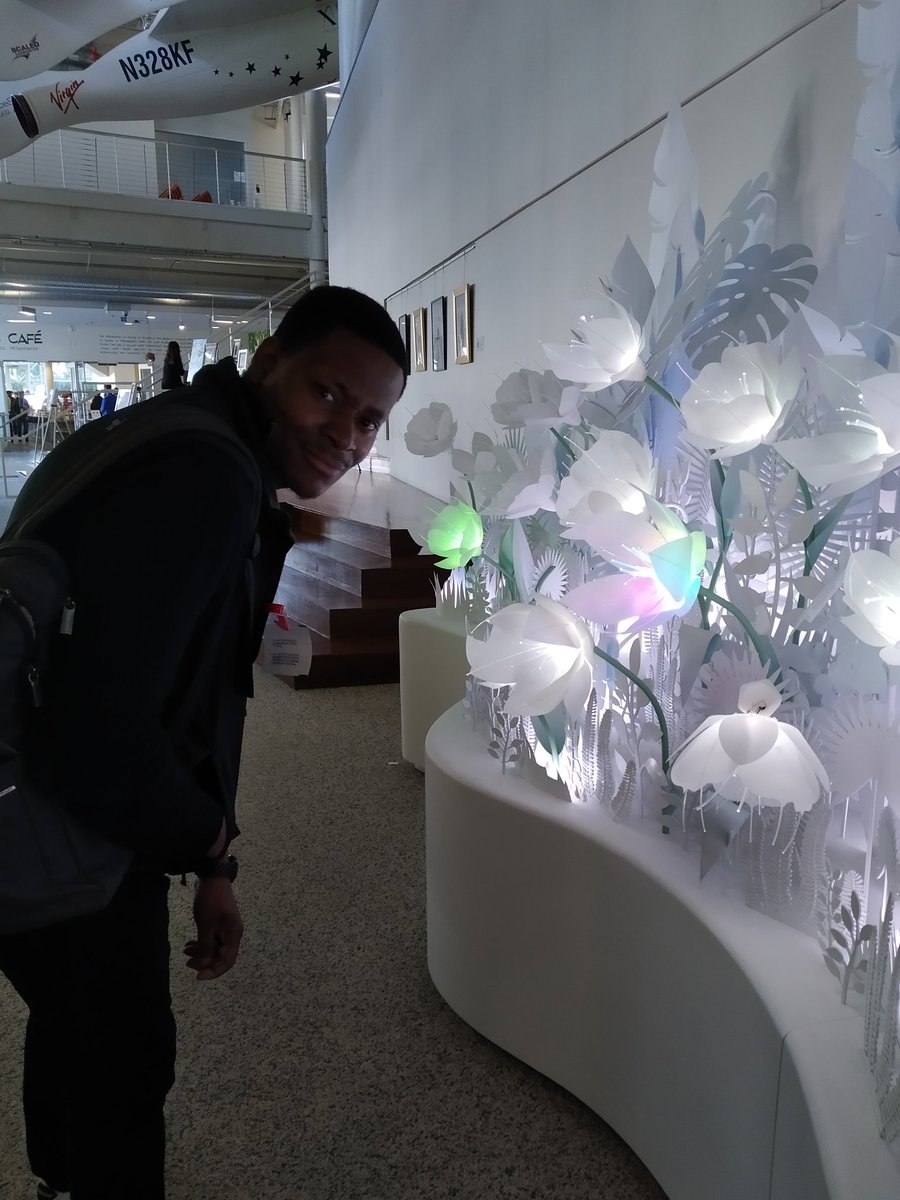 Had an amazing day hanging out with <a href="/vykthur/">Victor Dibia</a>, <a href="/WisdomDalmeida/">Wisdom d'Almeida</a>, <a href="/NPCollapse/">Connor Leahy</a> and the TFRC team <a href="/Google/">Google</a> in Mountain View

The TFRC research team provided TPUs for mine &amp; @LauraMartinus 's research &amp; really care about the community. Thank you team! 😍🎉🌠🌌 #Masakhane