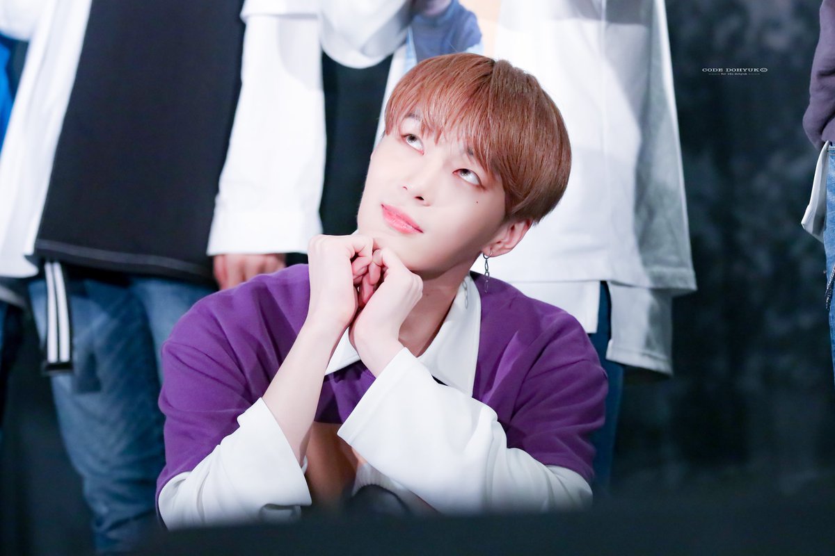 CODE_980116's tweet photo. 190419  1부  포토타임 

😘🧡🧡

#원포유 #도혁 #김도혁 #14U #DOHYUK #ドヒョク #ワンフォーユー https://t.co/0KYhVkhxK7