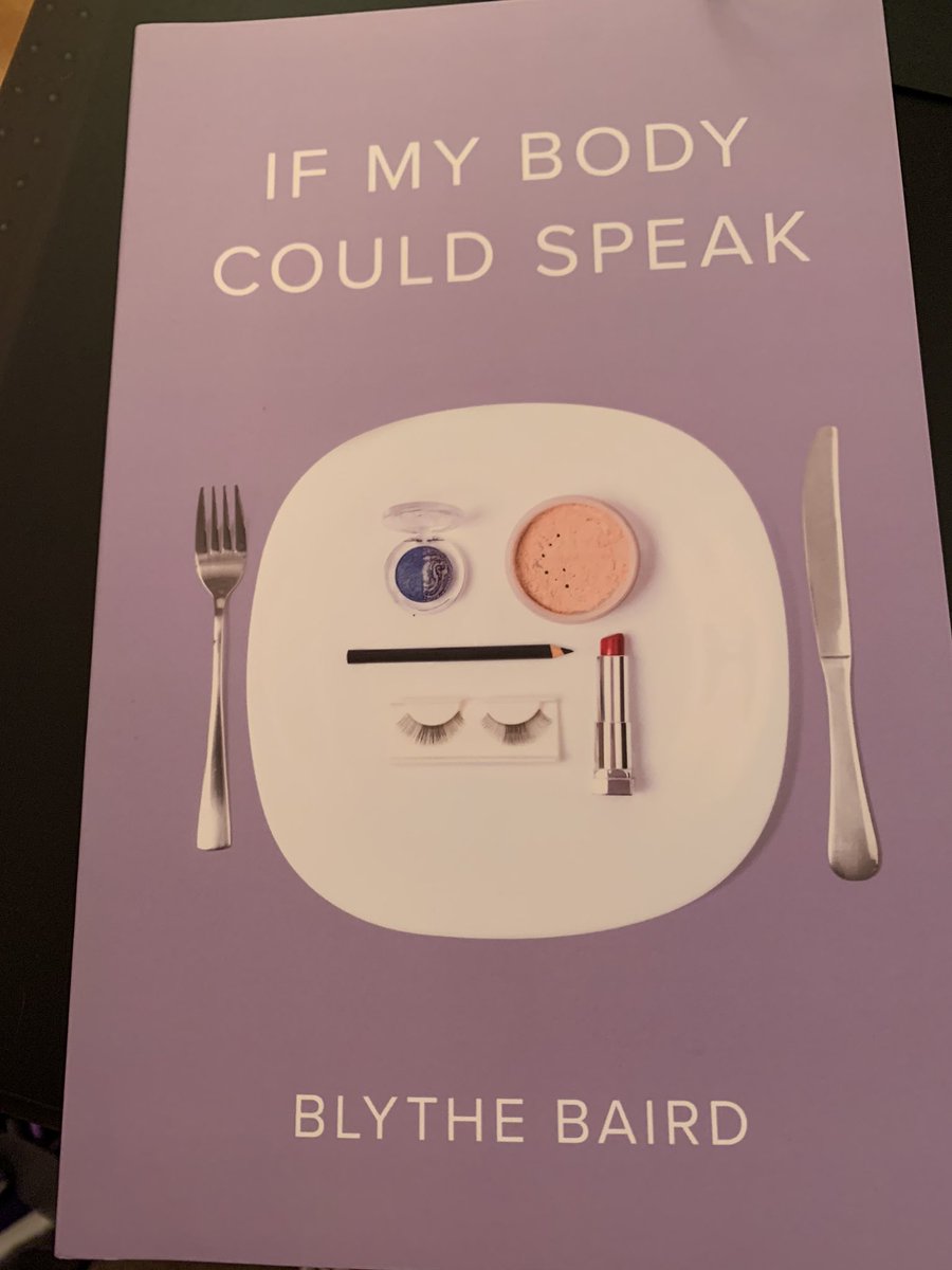 9SarahLynn's tweet photo. thank you so much for the book + note Blythe!!  @blythe_baird https://t.co/d2M6ICtHSc