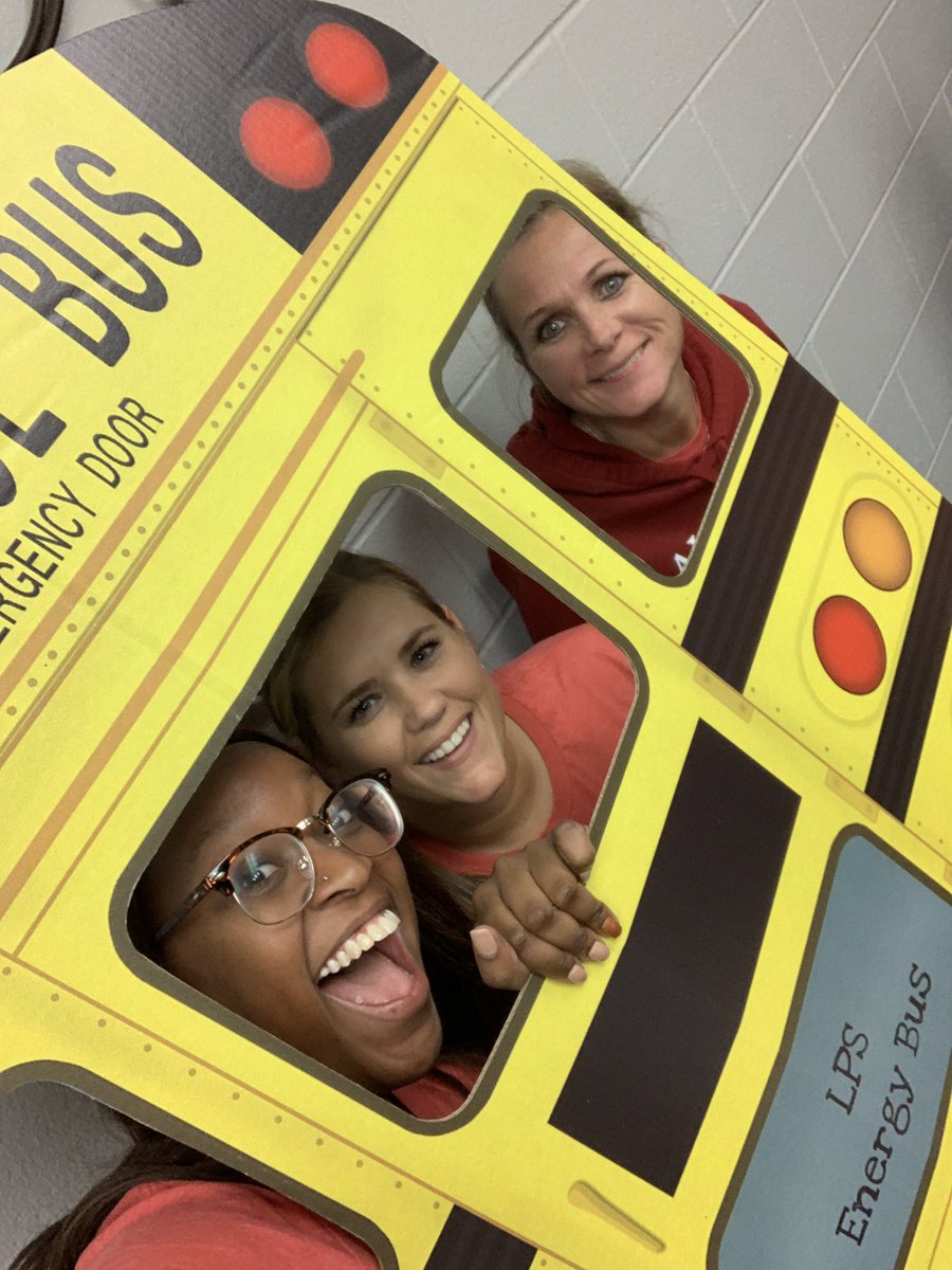 LPSbirdiesPC's tweet photo. The Energy Bus is coming to a classroom near you! #ticketsofappreciation #noenergyvampiresallowed #positiveculture https://t.co/JKww4MhaZ1