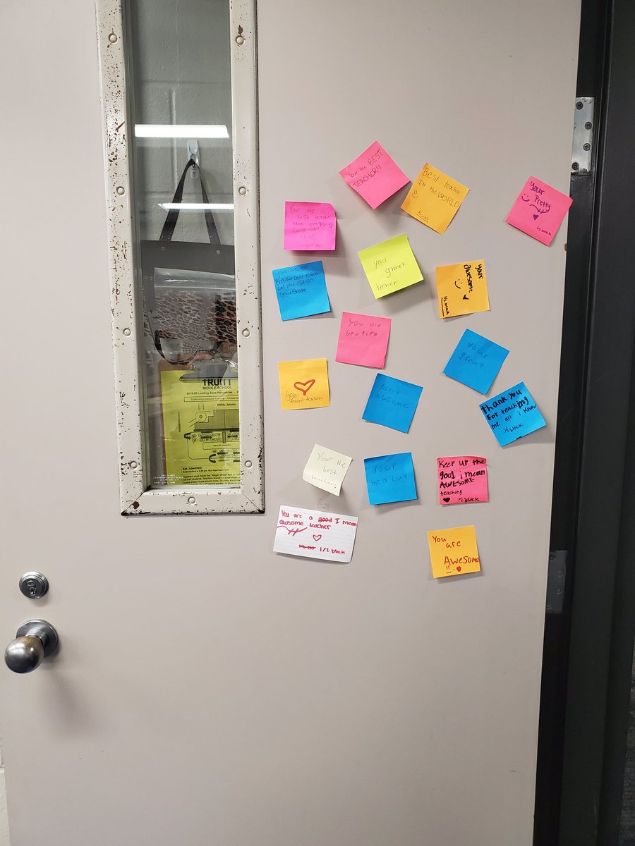 MrsReyesBroncos's tweet photo. My kiddos are too sweet! Love all the Post It Love on my door! ♡
#PositivePostItNotes #KindnessMatters #WolfPack https://t.co/oZrMzGSeWb