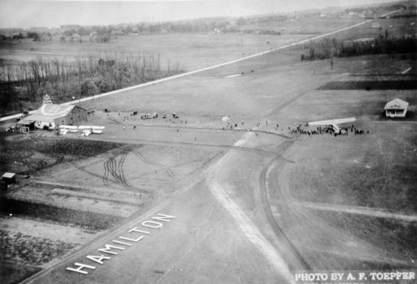 WisHistory's tweet photo. On this day in 1926, Milwaukee County purchased the land which was later to become Milwaukee’s major airport, @MitchellAirport. General William Mitchell (1879-1936) grew up in Milwaukee. Learn more: https://t.co/xfbET3YxS6 WHI 11568, 11173, 8175 &amp; 11452 #wisconsinhistory https://t.co/sV8ryTQdYW